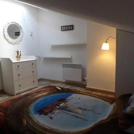 Confortable Maison Avec Terrasse à Dans Le
