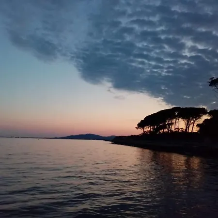 Confortable Maison Avec Terrasse A Dans Le *