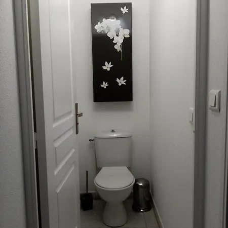 Apartment Confortable Maison Avec Terrasse A Dans Le La Londe-les-Maures