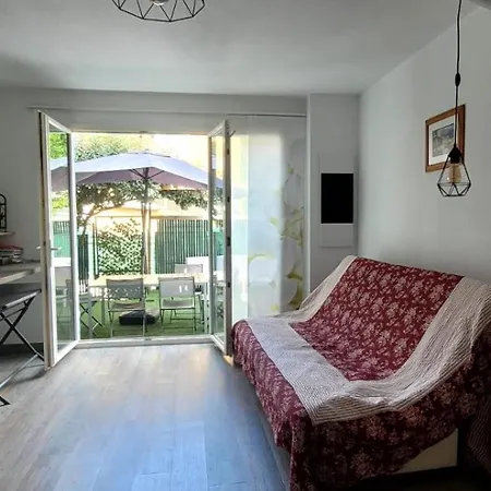 Confortable Maison Avec Terrasse à Dans Le Appartement *